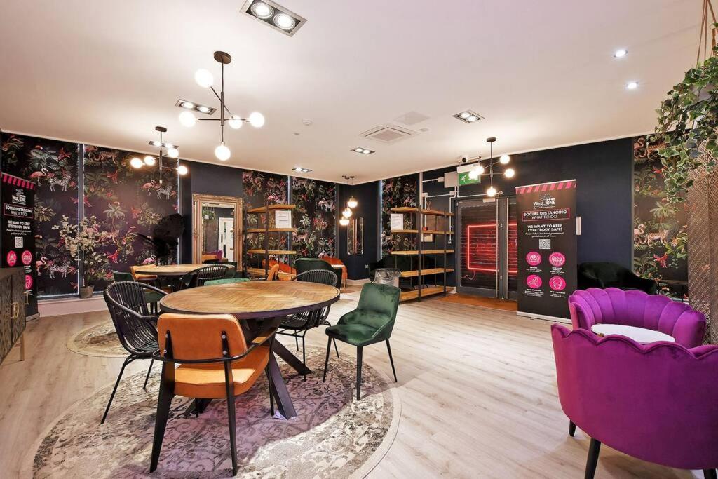 Perfectly Located City Centre Studio Apartment - West One With Free Wifi, Gym Access, Netflix Sheffield Exteriör bild